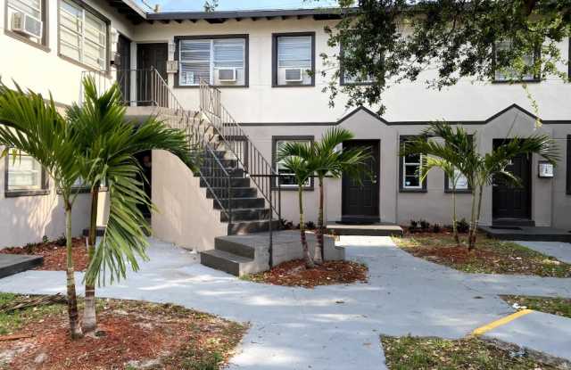 2722 Poinsettia Avenue - 2722 Poinsettia Avenue, West Palm Beach, FL 33407