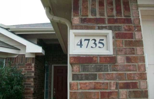 4735 Topaz Lane Gallery 3