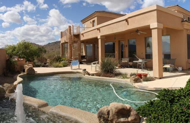 533 W DESERT FLOWER Lane photos photos
