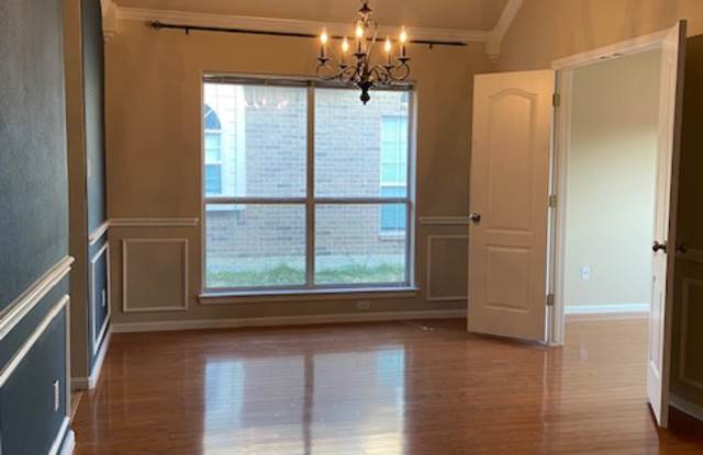 5517 Milford Drive Gallery 4