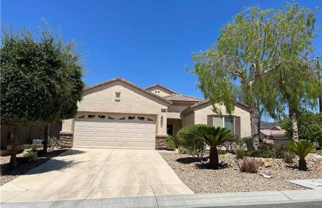 Bright  Inviting Single-Story Home with Spacious Backyard! photos photos