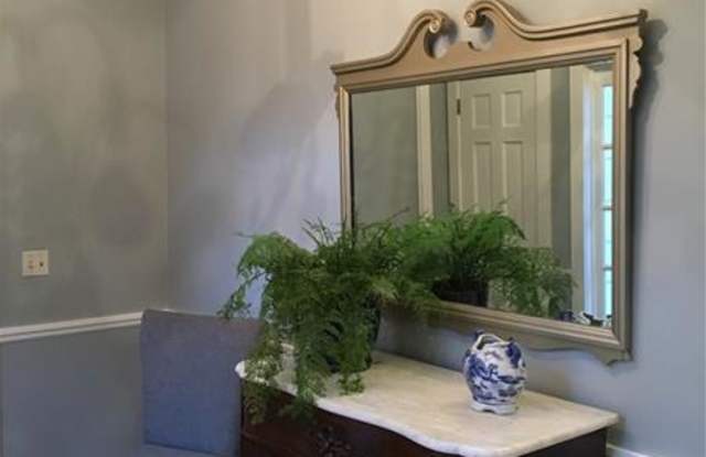 277 W Wesley Road NW Gallery 2