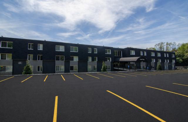 Newly Renovated 2 Bedroom Apartment photos photos