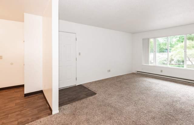 Churchill Gardens Apartments Gallery 4