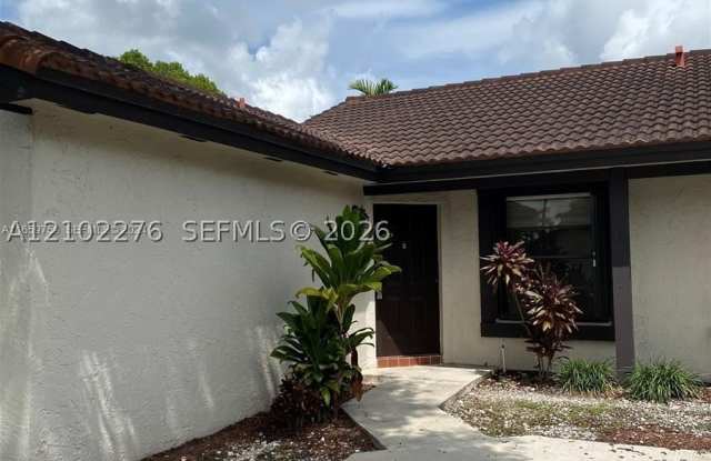 4865 SW 149th Ct Gallery 1