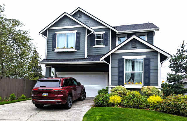 Spacious Corner 5 bed Single Family Home in Everett!! photos photos