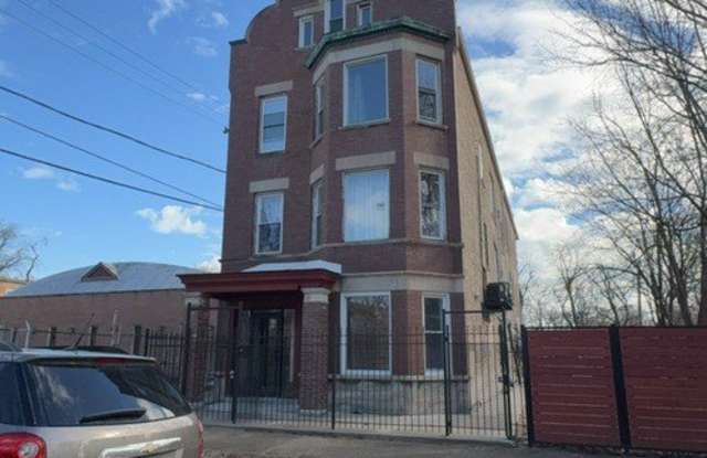 5115 S Laflin Street photos photos
