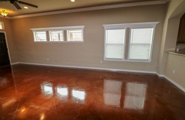 4 Bedroom Single Family Home: Gallery 3