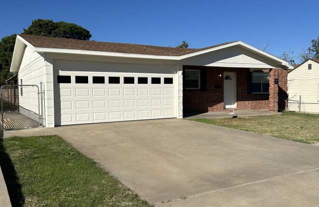 1606 Nolan Street - 1606 Nolan Street, Big Spring, TX 79720