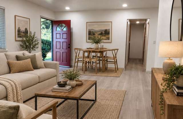Updated 1960's Ranch House in Chico Orchards Gallery 3