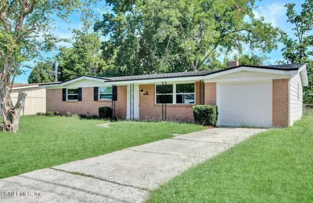 5013 CHIVALRY Drive photos photos