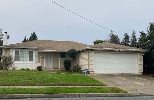Newark 4 beds 2 baths Single Family House with Big Lot, Move In Ready! photos photos Newark 4 beds 2 baths Single Family House with Big Lot, Move In Ready! photos photos