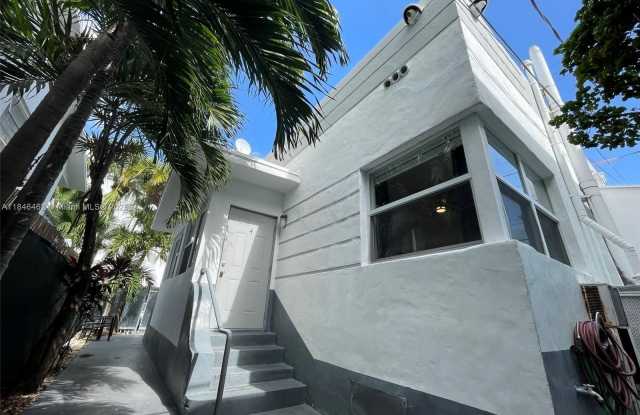 726 8th St photos photos
