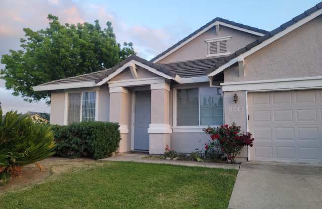 2243 Thomsen Way - 2243 Thomsen Way, Lincoln, CA 95648