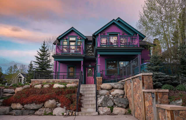 Winter rental! Luxury 4 bed, 3 bath home in town Breckenridge, VIEWS! photos photos