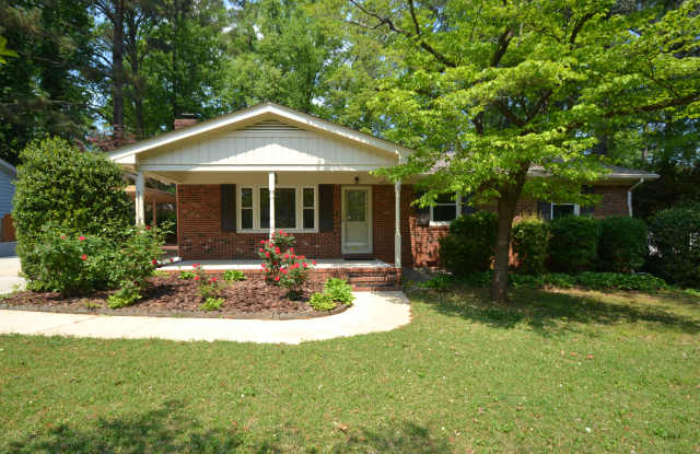 806 Kingswood Dr photos photos