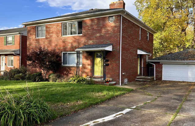 114-116 Greencrest Terrace - 114 Down Gallery 1
