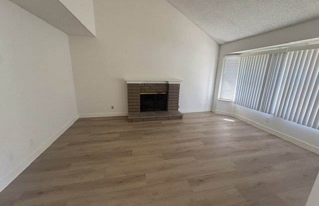 25292 Campina Drive Gallery 2