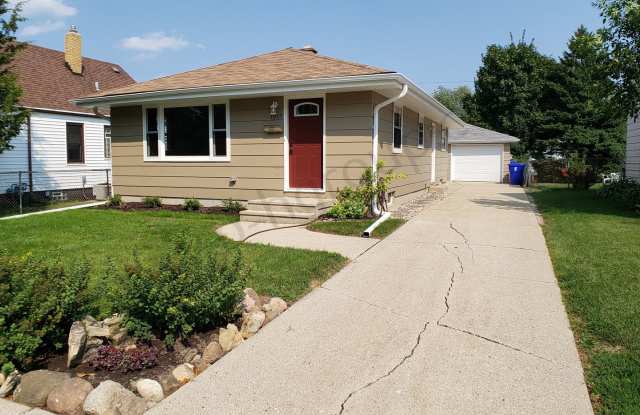 3 Bedroom North side Ranch with Garage photos photos