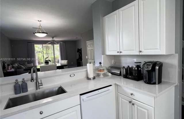 681 NW 42nd Ave photos photos 681 NW 42nd Ave photos photos