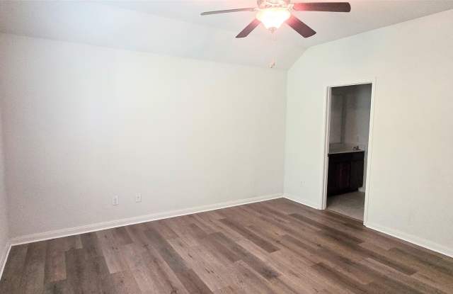 1825 Mesquite Lane Gallery 3