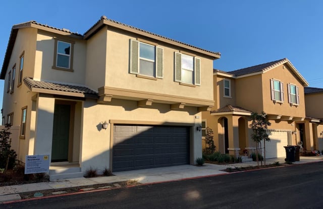 11900 Vienna Lane - 11900 Vienna Ln, West Athens, CA 90047