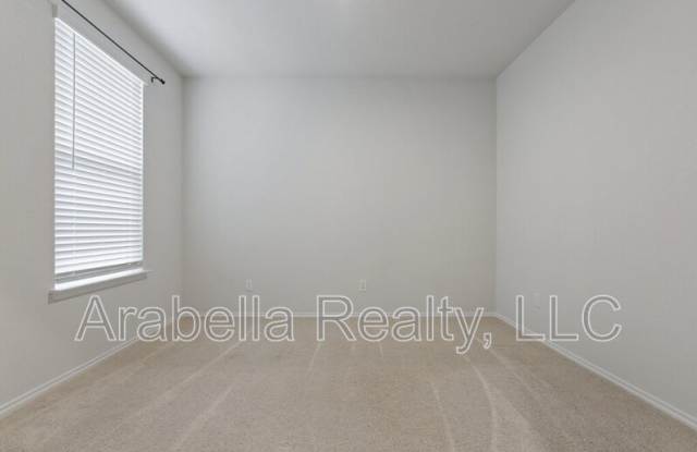 440 Lynwood Gold Gallery 4