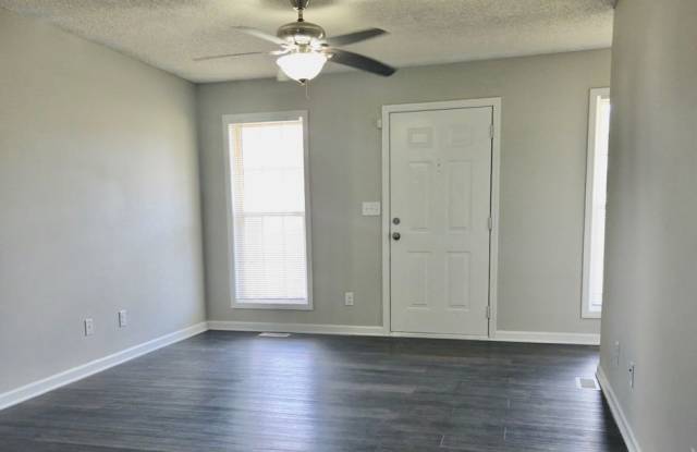 3 Bedroom Home Available off Needmore Rd Gallery 3