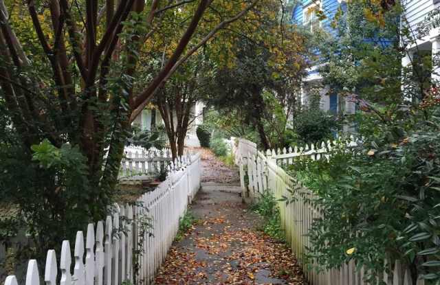 308 Glenwood Avenue, SE Gallery 3