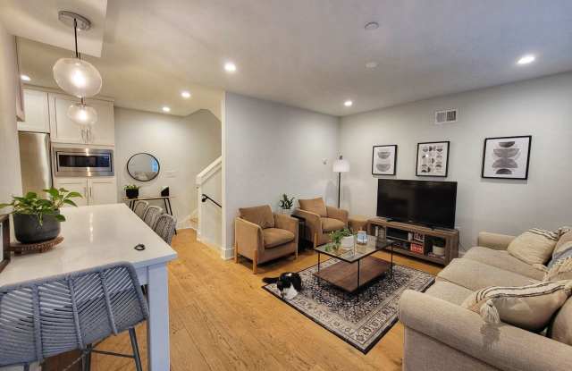 Exquisite Boutique Condo in the Heart of Queen Village – Luxury Living Awaits! photos photos