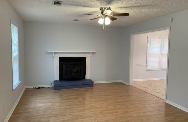105 Wingate Circle Gallery 2