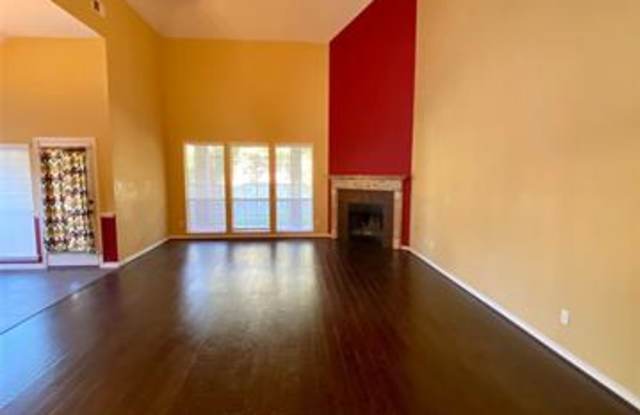 5048 Whisper Drive Gallery 3