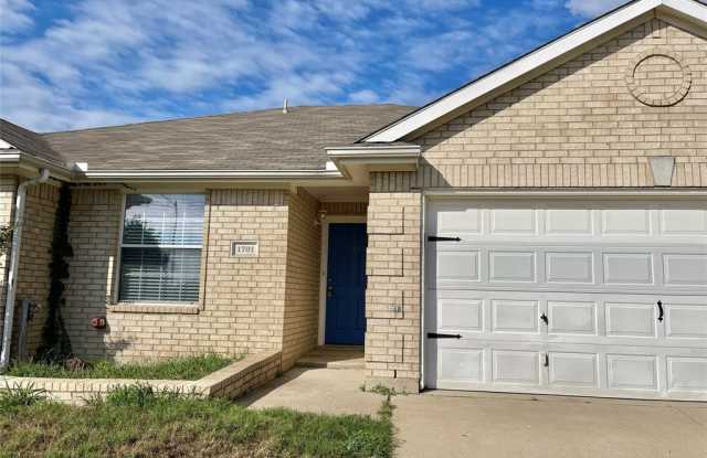 1701 Treasure Cay Drive - 1701 Treasure Cay Drive, Mansfield, TX 76063