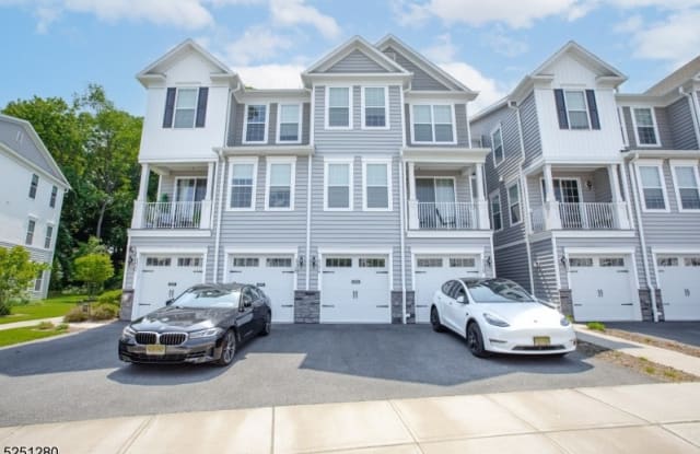 124 Sequoia Dr - 124 Sequoia Drive, Essex County, NJ 07009