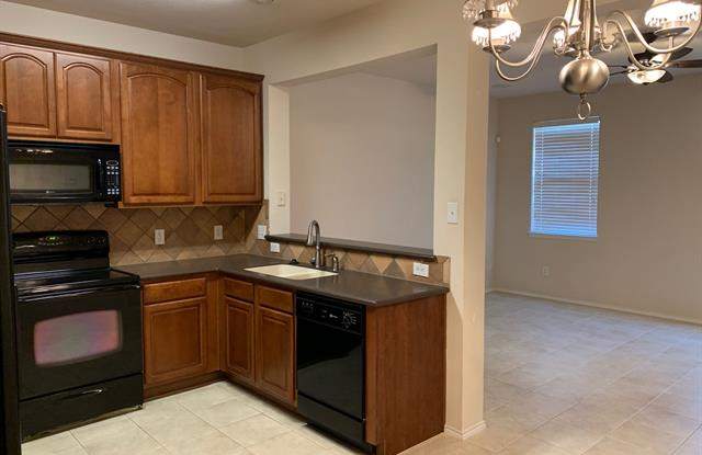 4013 Kyndra Circle Gallery 3