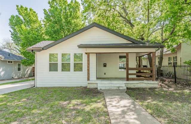 916 S Rosemont Avenue - 916 South Rosemont Avenue, Dallas, TX 75208