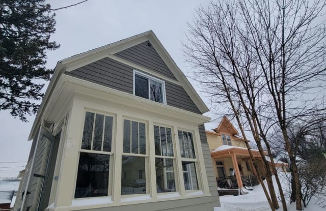 721 N 7th Ave E - 721 North 7th Avenue East, Duluth, MN 55805