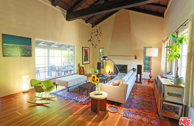4250 LOS NIETOS Drive - 4250 W Los Nietos Dr, Los Angeles, CA 90027