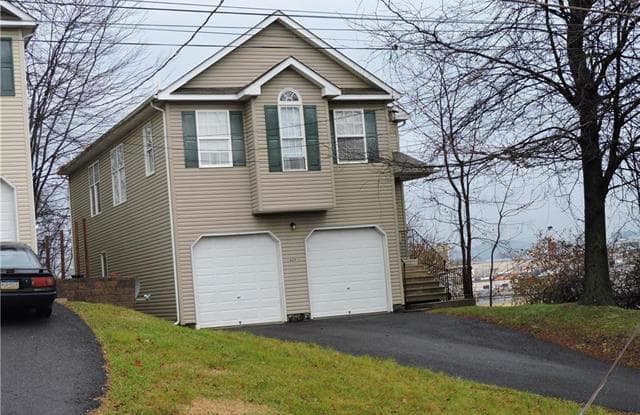 809 North 17 Street - 809 North 17th Street, Allentown, PA 18102