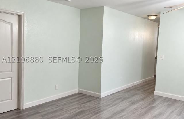 3048 NW 56 street Gallery 3