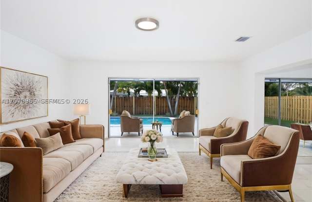 9310 SW 57th Ter Gallery 2