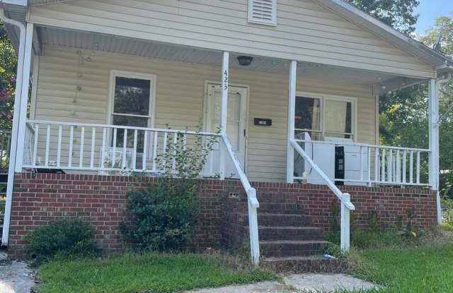 3 Bedroom Convenient to A&T and Downtown Greensboro! Gallery 3