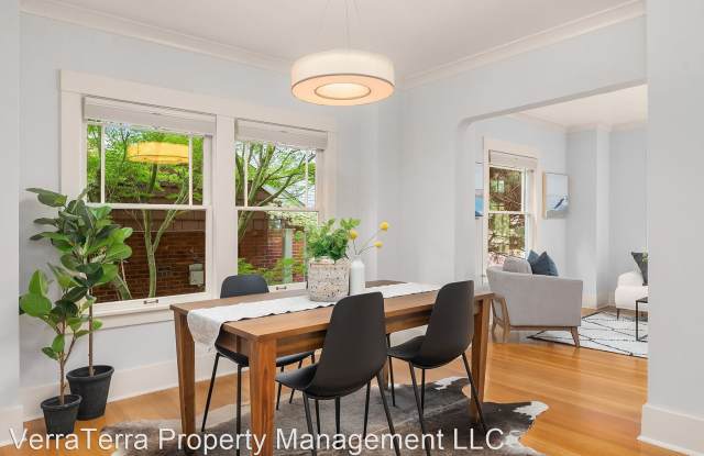 2426 Lorentz Pl N Gallery 3