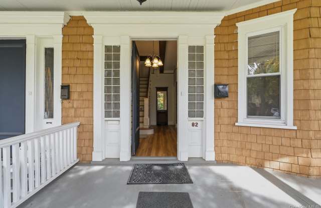 82 Quinby Avenue Gallery 3