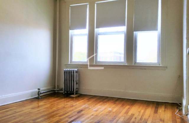 1 bed 1 bath on Comm Ave in Brighton available 9/1 - 1626 Commonwealth Avenue, Boston, MA 02135 1 bed 1 bath on Comm Ave in Brighton available 9/1 - 1626 Commonwealth Avenue, Boston, MA 02135