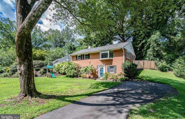 6508 BERKSHIRE Drive Gallery 4