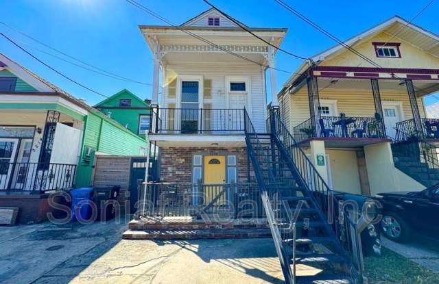 3216 Banks St. photos photos