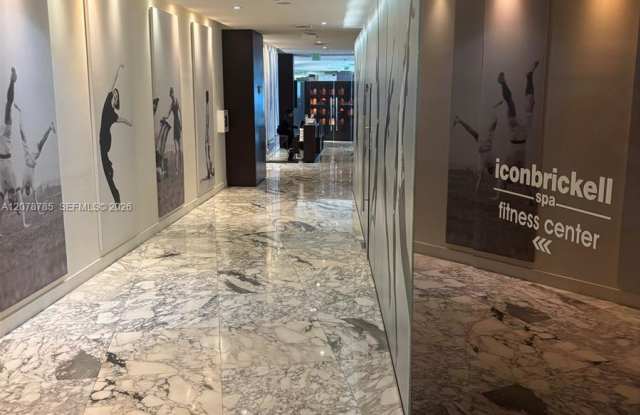 475 Brickell Avenue Gallery 4