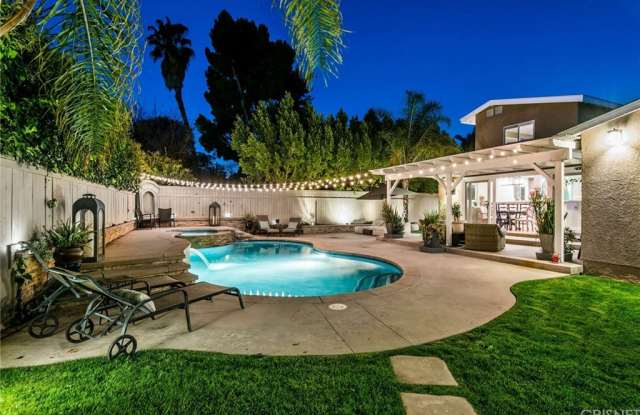 4937 HAYVENHURST Avenue Gallery 2