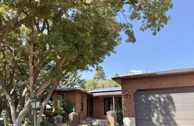 Spacious 5 Bedroom, 2 Bath Home with Modern Comforts  Extra Storage! photos photos